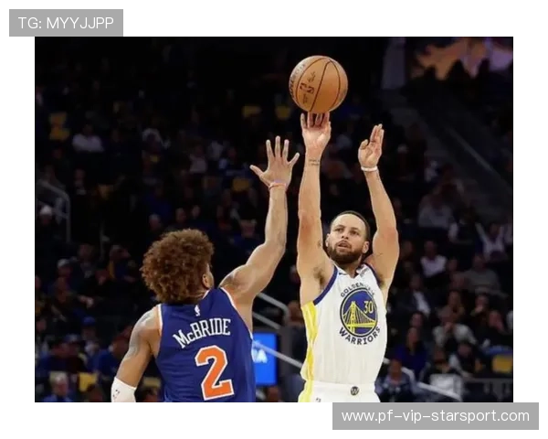 库里超远出手打停对手